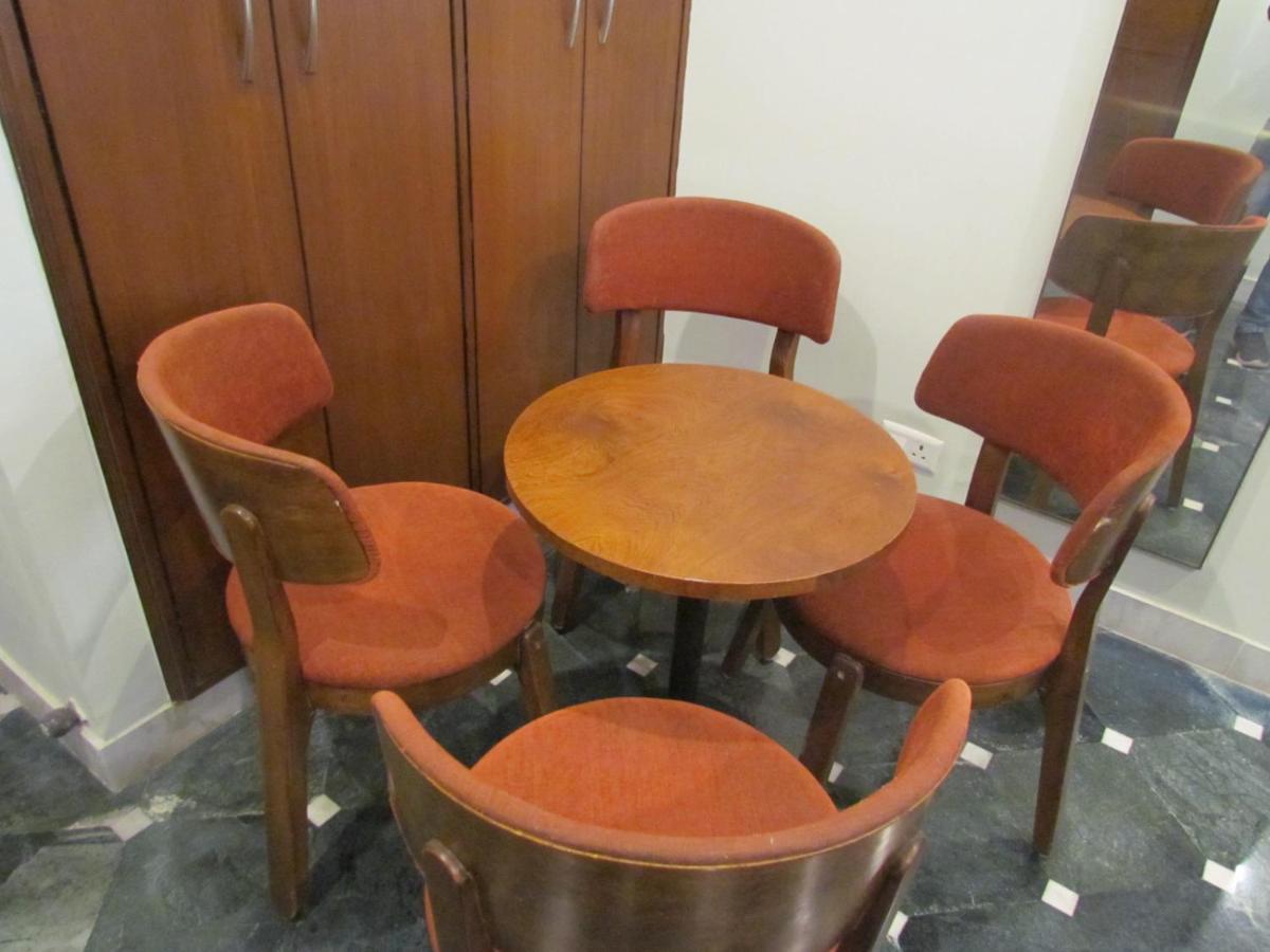 Fabhotel Naivara Boutique Udaipur Exteriör bild