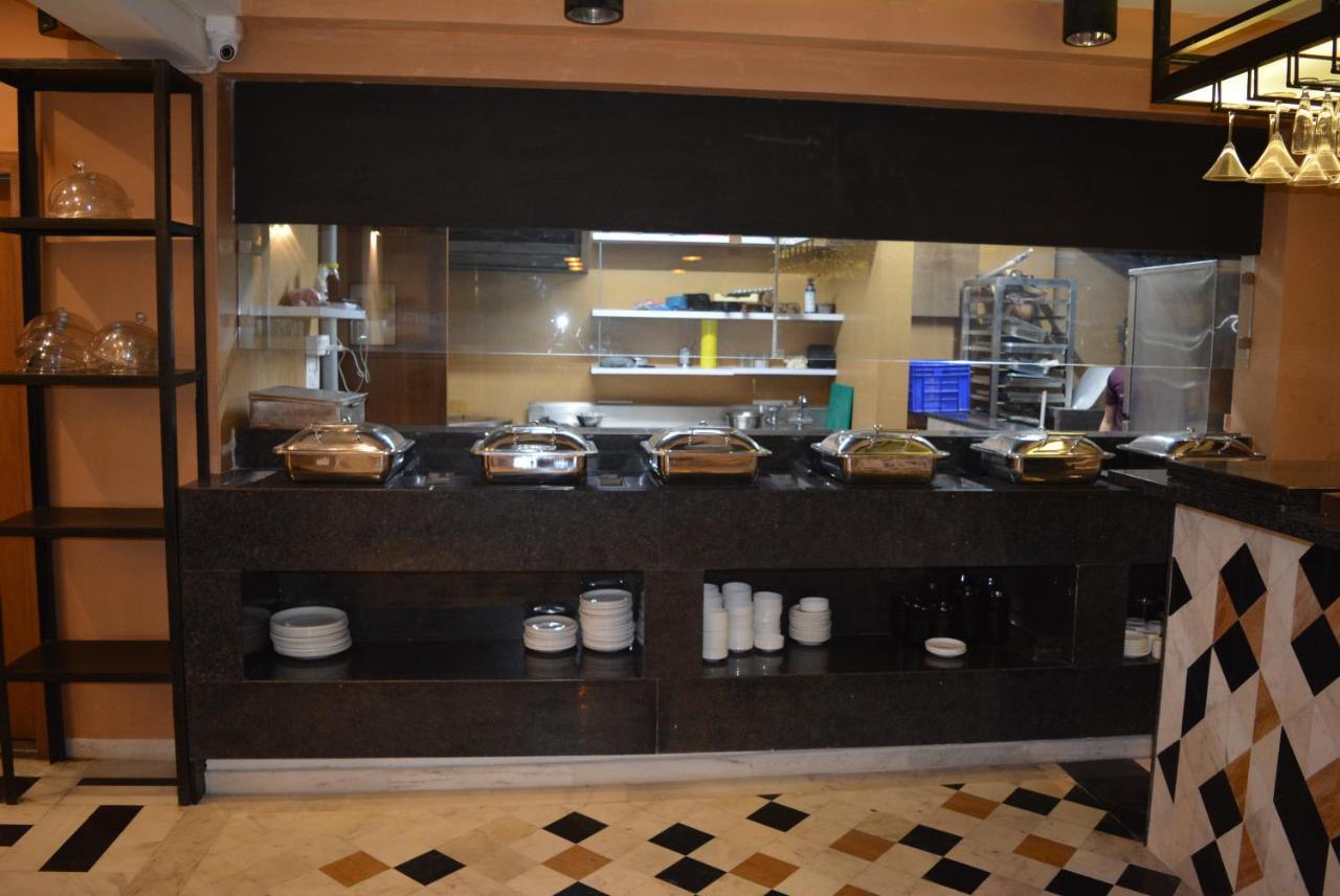 Fabhotel Naivara Boutique Udaipur Exteriör bild
