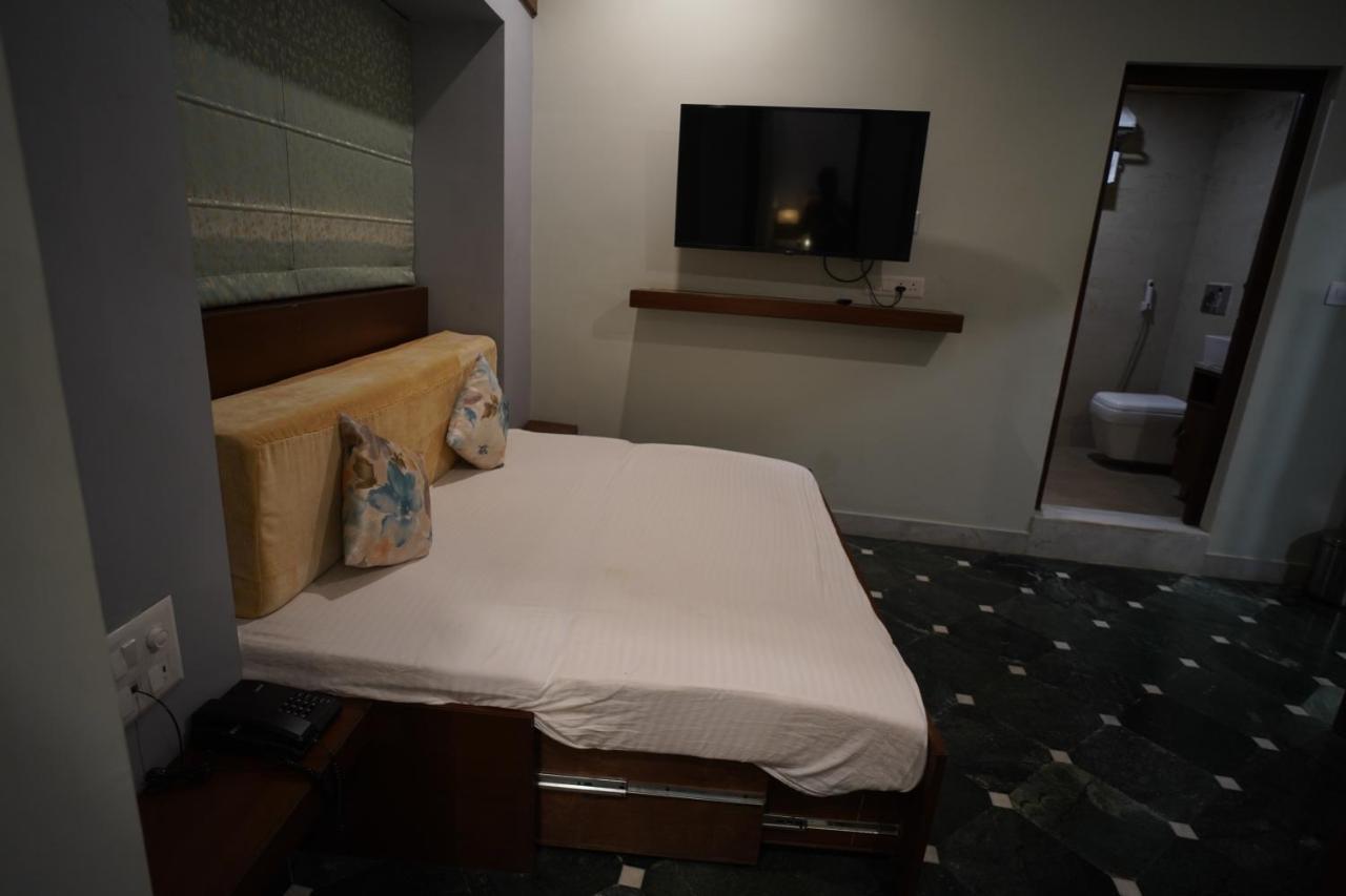 Fabhotel Naivara Boutique Udaipur Exteriör bild