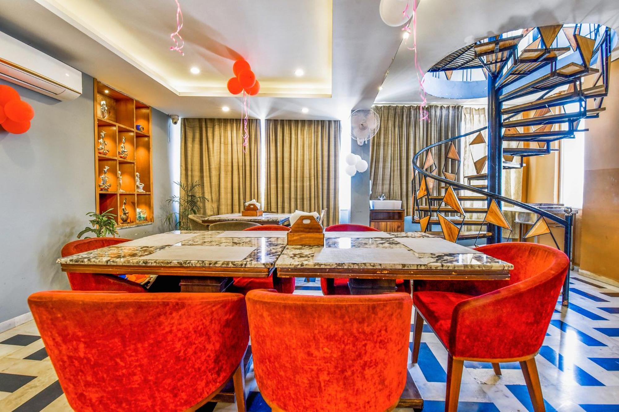 Fabhotel Naivara Boutique Udaipur Exteriör bild